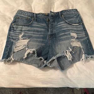 Good American Distressed Jean shorts Sz 12/31